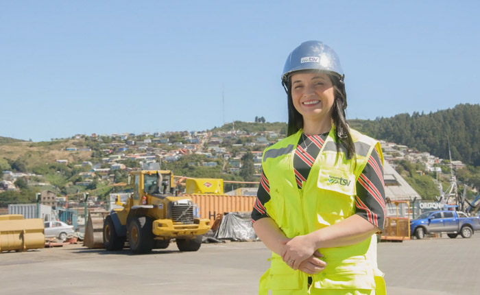 Directora Comunidad Logística Portuaria